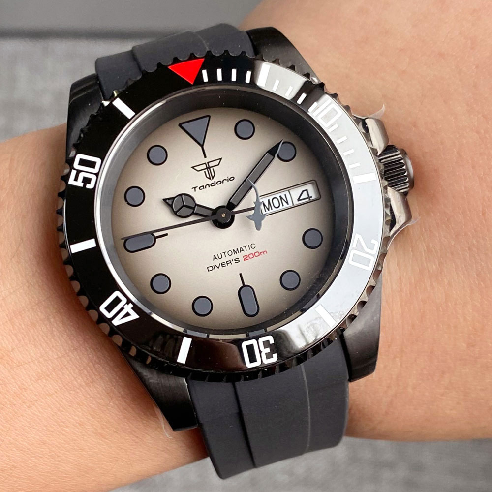 Tandorio 200M Waterproof NH36A - Rubber Strap Diver recension och pris